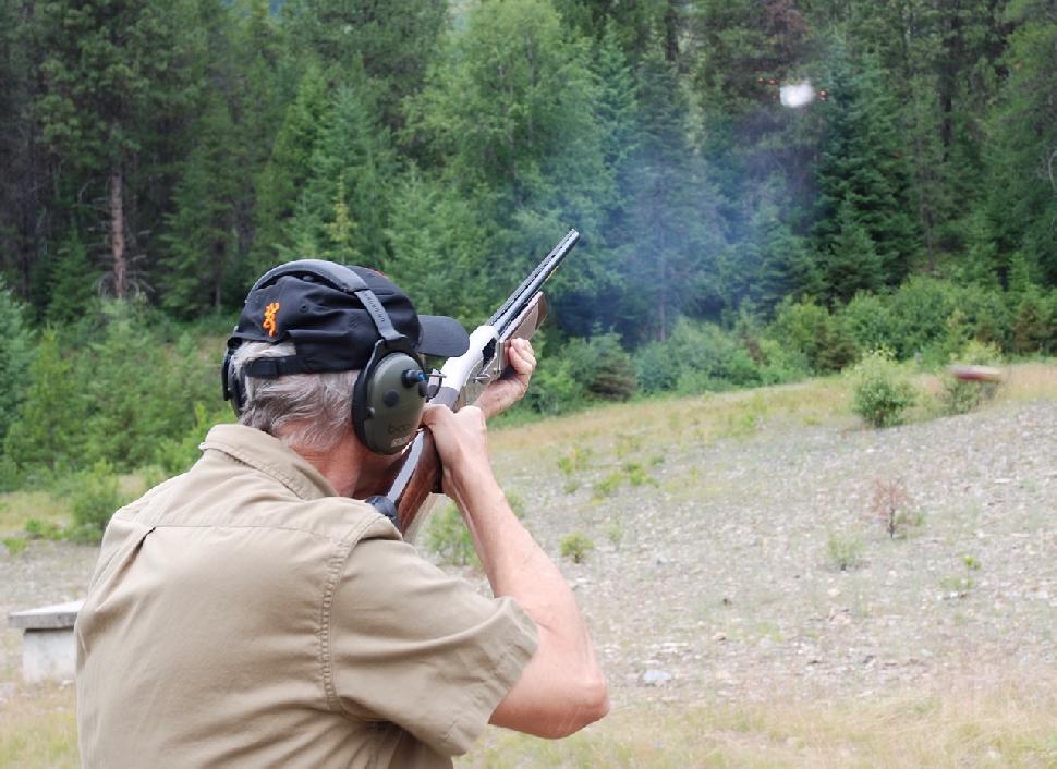 The author smokes fast-flying clays with the Maxus. Credit: Mark Hoffman.