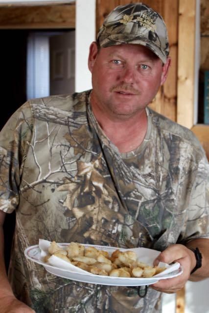 Park serves up a fish fry. Credit: Darcy Rhyno.