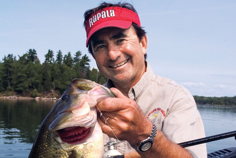 Pro bass-fishing tip: Use lipless crankbait • Outdoor Canada