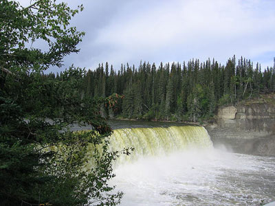 Kakisa River