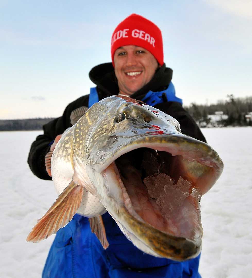 2 Killer Late-Season Rigs for Big Pike Through the Ice