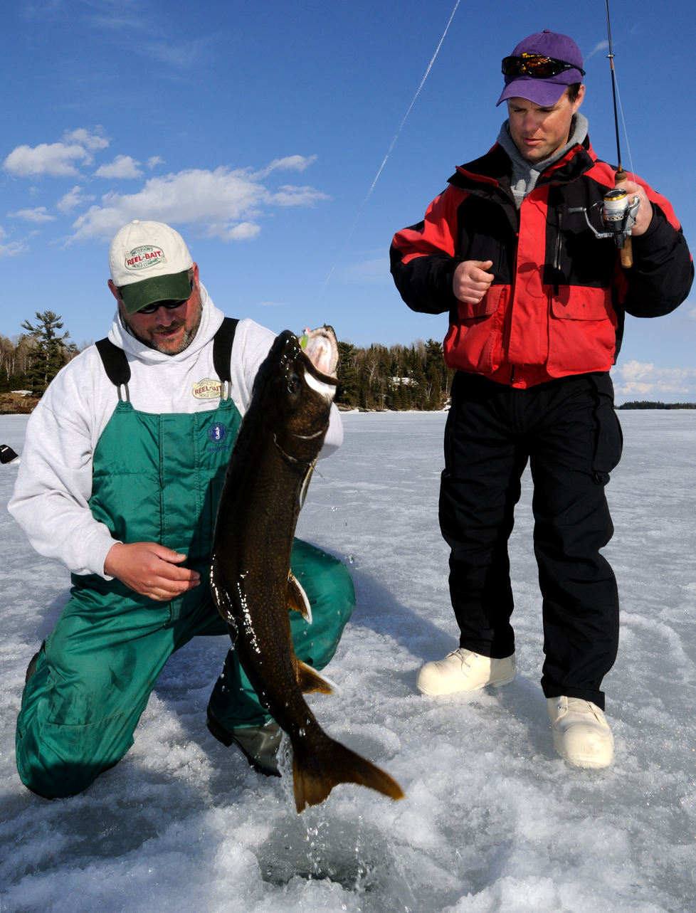 Ice fishing auger dos and don'ts • Outdoor Canada