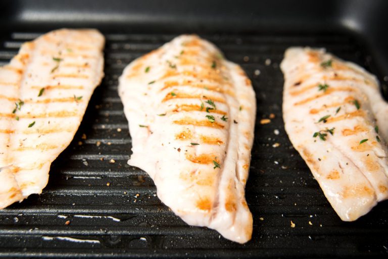 How to know when fish is fully cooked • Outdoor Canada