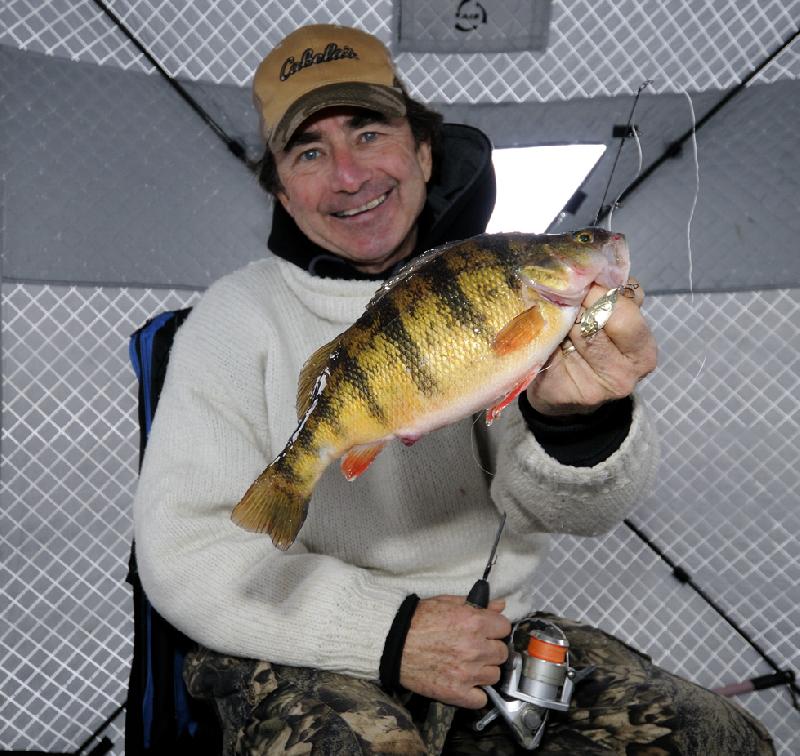 How to fine tune your sonar unit for ice fishing • Outdoor Canada