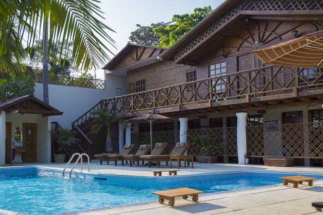 The pool at Casa Vieja Lodge