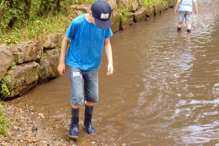 Blue Fish Radio: Why shorelines are better for your kids than playgrounds