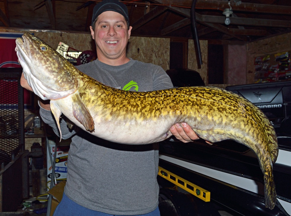 Ice-fishing for burbot: Tips from the new record holder • Outdoor