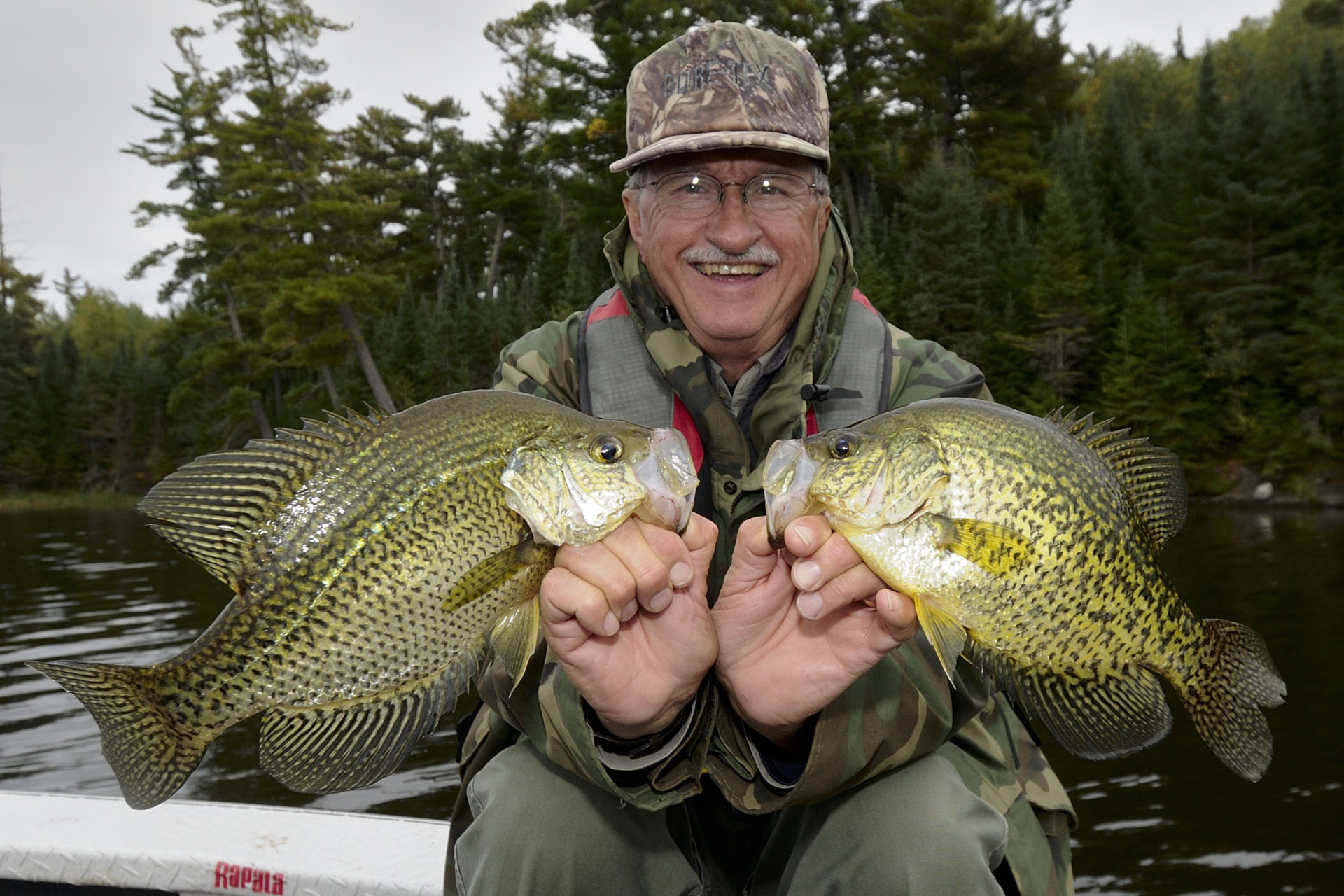 How to tell the difference between black and white crappies • Outdoor Canada