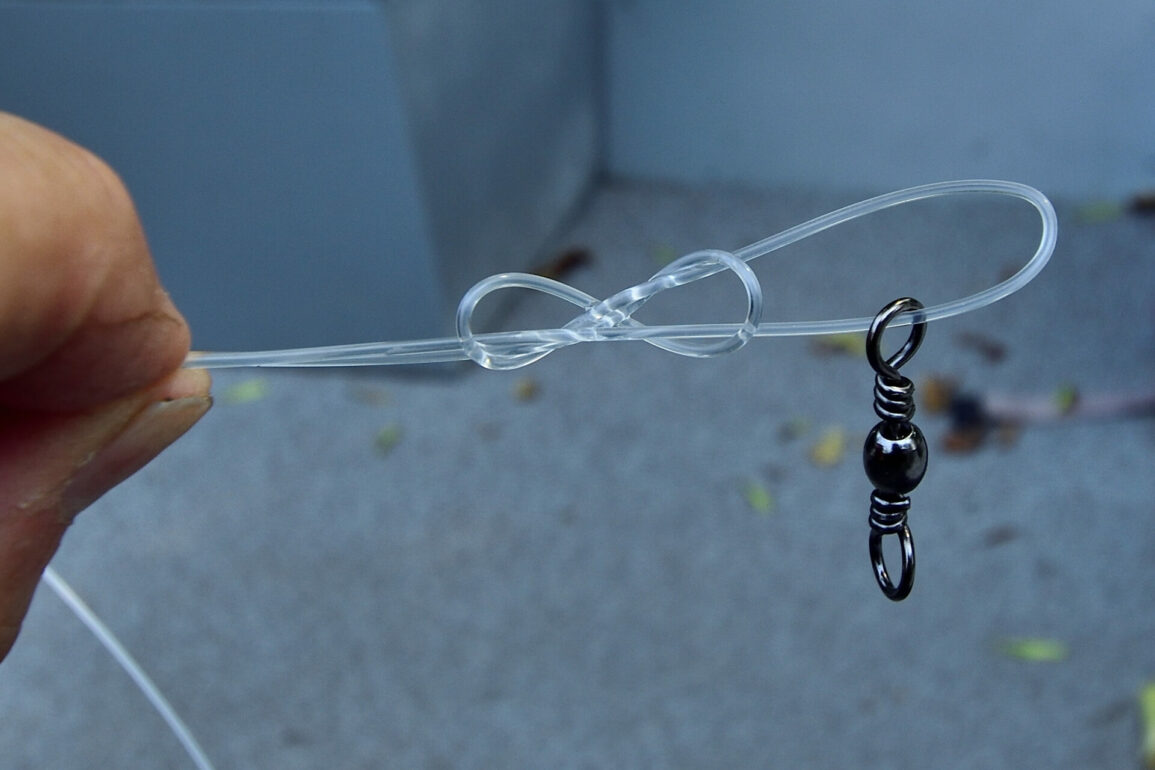The supersimple, mustknow figureeight knot is perfect for muskie and