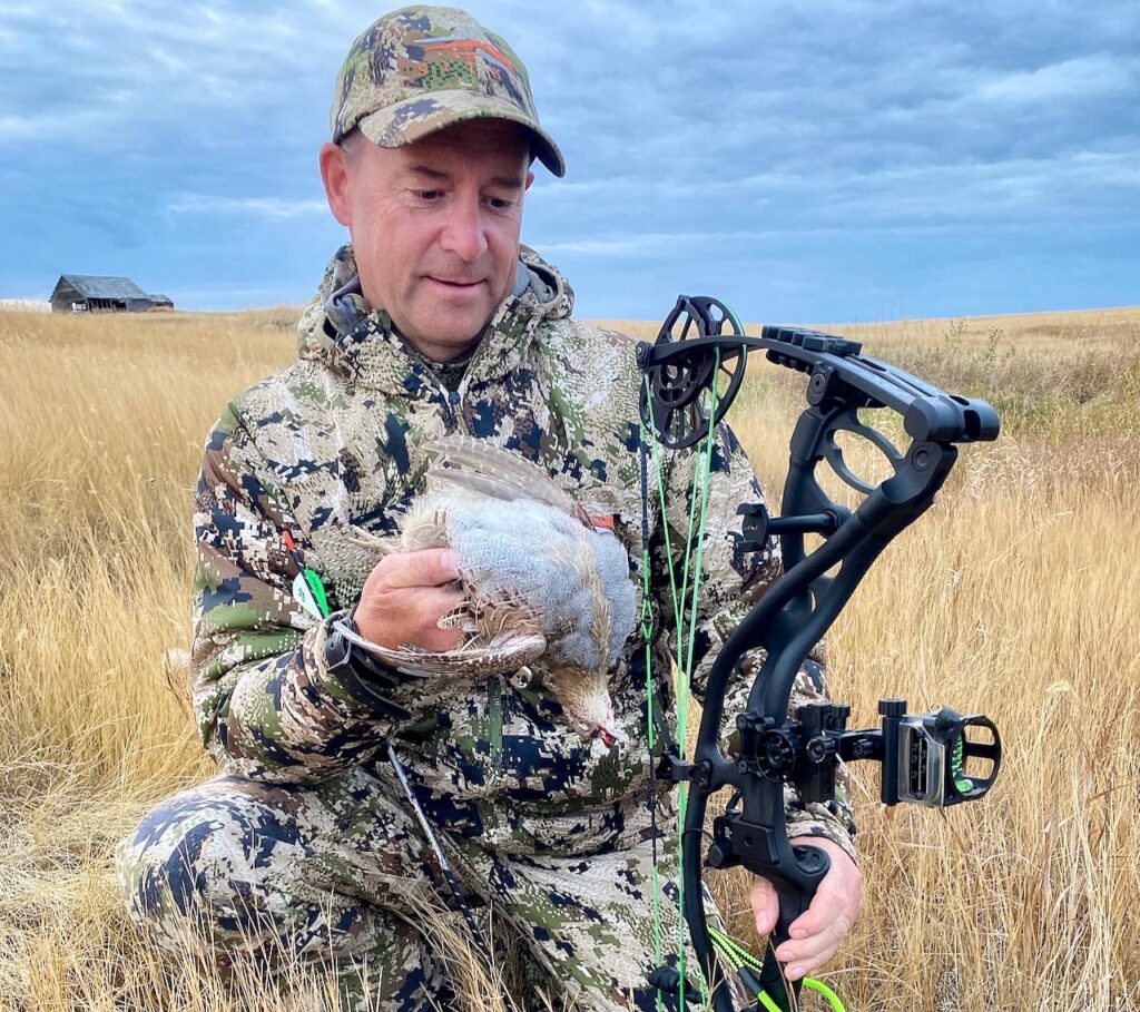 3 pro tips for hunting upland birds with a bow • Outdoor Canada