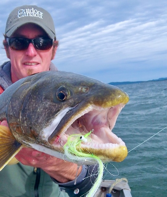 Every serious angler in the world wears polarized sunglasses. Here's why •  Outdoor Canada