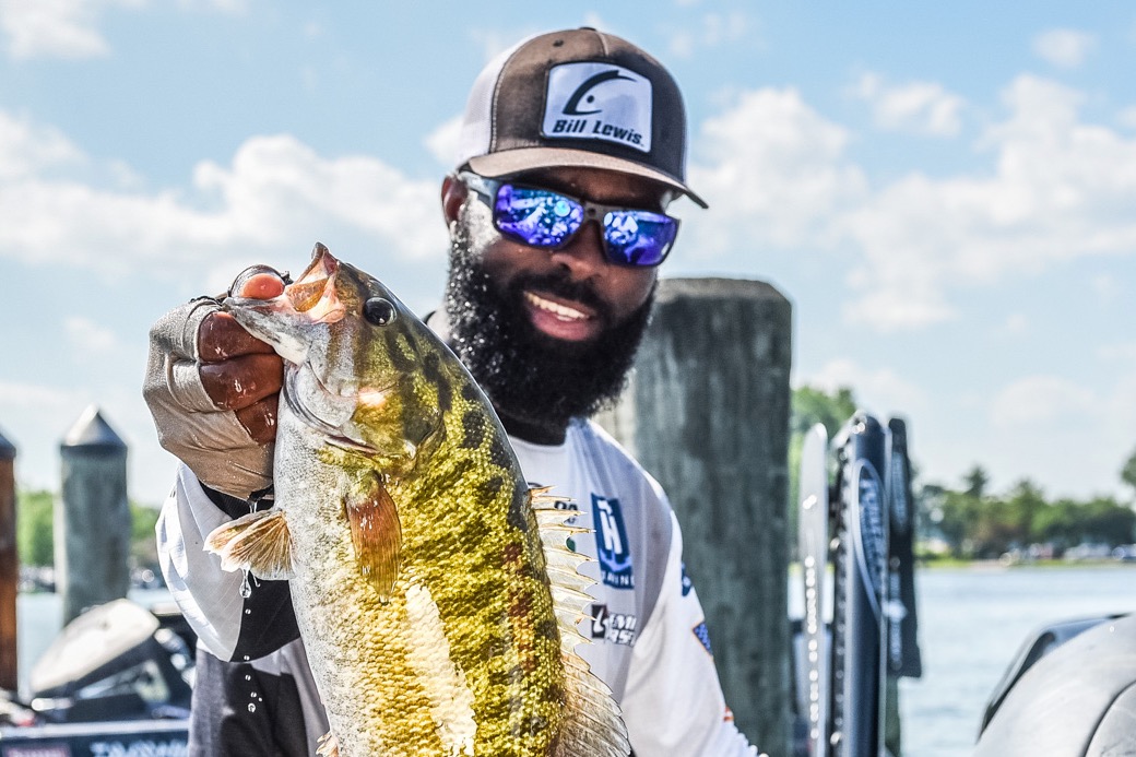 Every serious angler in the world wears polarized sunglasses. Here's why •  Outdoor Canada